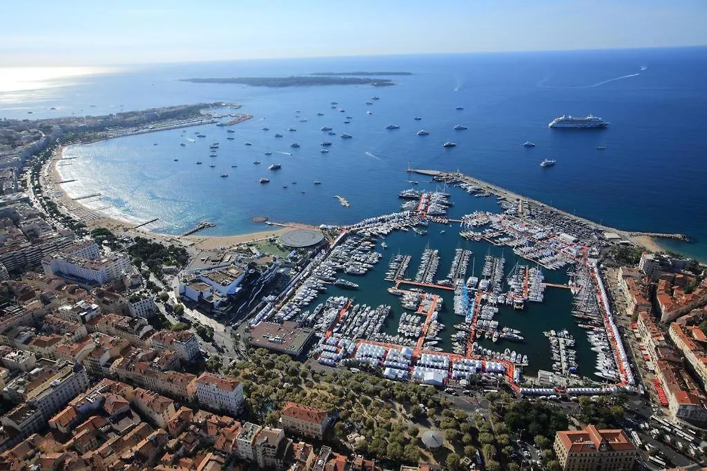 Bed & Breakfast Chambres D'Hotes Cottage Bellevue Cannes France