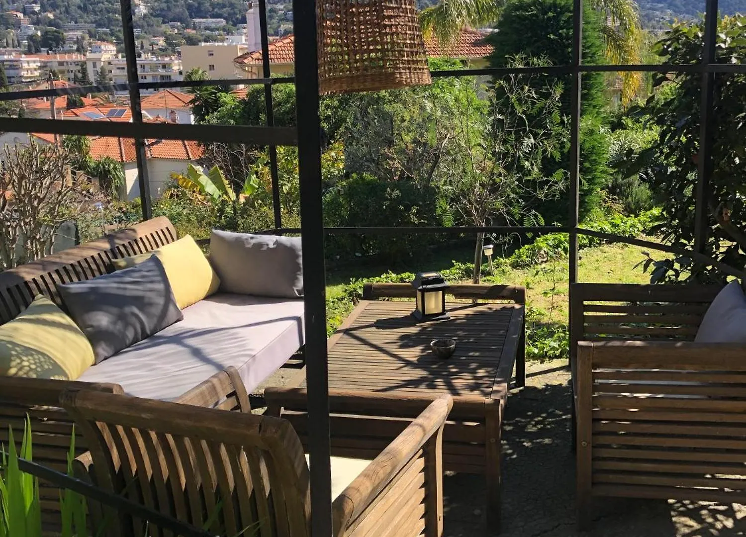 Bed & Breakfast Chambres D'Hotes Cottage Bellevue Cannes Francja
